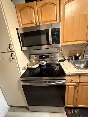 $260,000 | 6070 West 18th Avenue, Unit 209, Hialeah, FL 33012