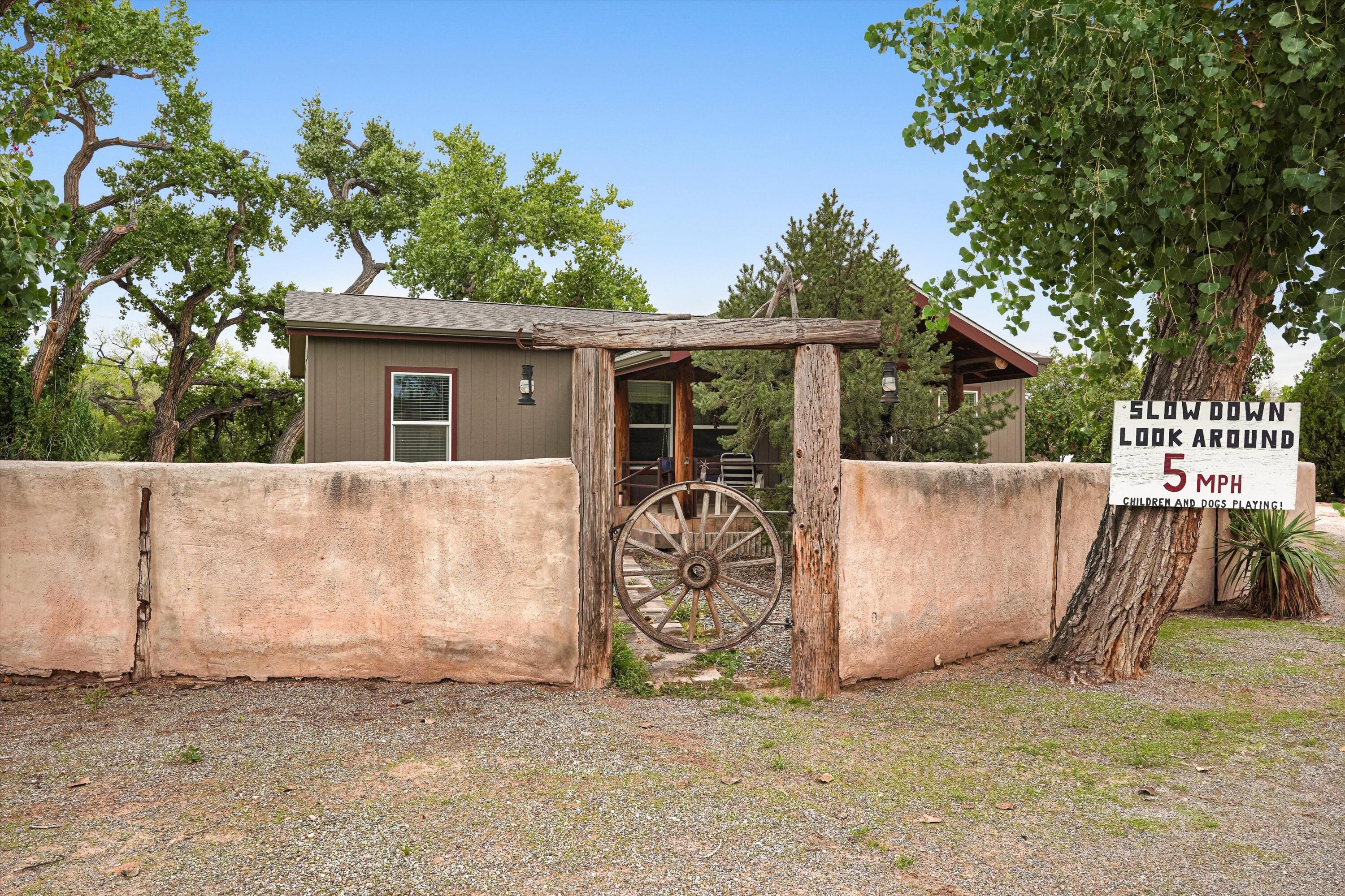 490 East Valverde Road Corrales, NM 87048 - Photo 12 of 77 Gallery Image 12