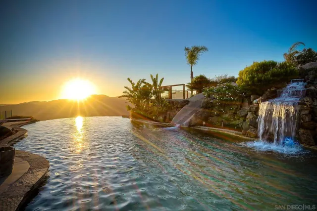 $2,049,500 | 15068 Creek Hills Road, El Cajon, CA 92021