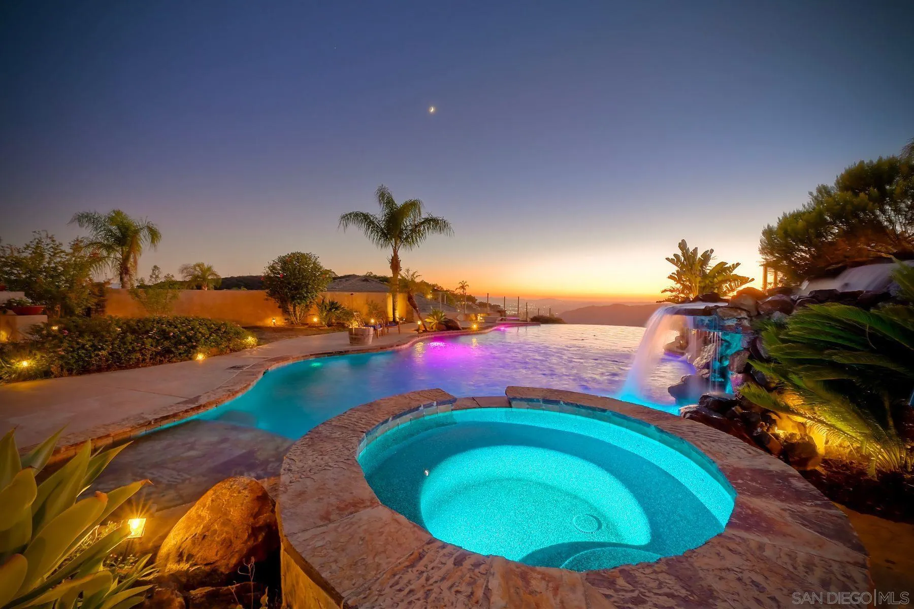 15068 Creek Hills Road El Cajon, CA 92021 - Photo 11 of 69