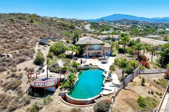 $2,049,500 | 15068 Creek Hills Road, El Cajon, CA 92021
