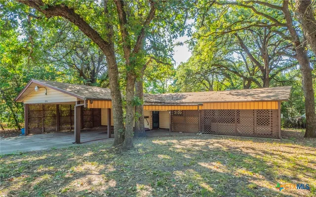 $159,900 | 574 Oaklawn Drive, Rockdale, TX 76567