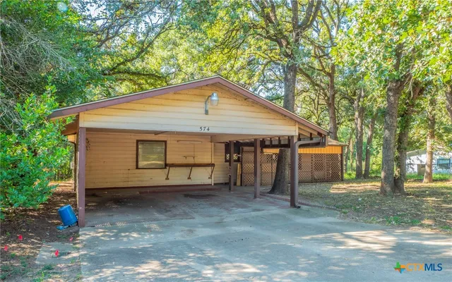 $159,900 | 574 Oaklawn Drive, Rockdale, TX 76567
