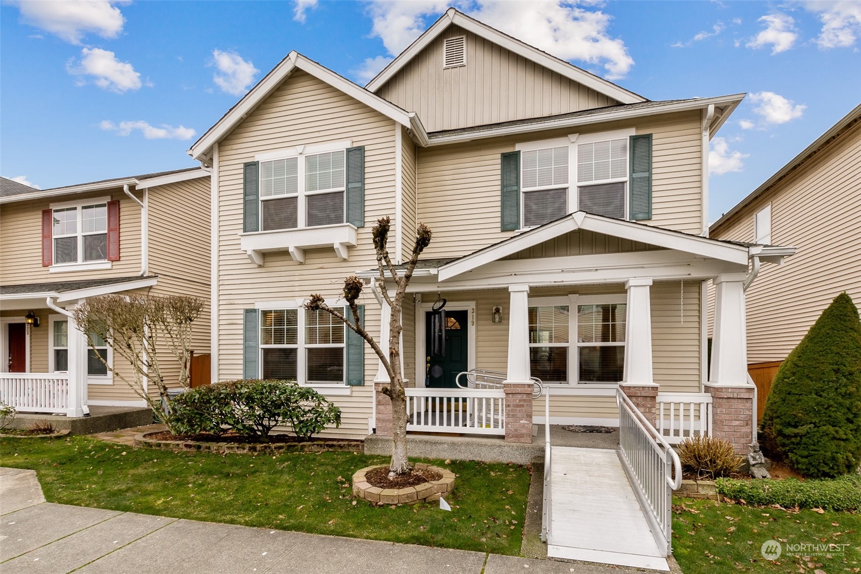 319 Index Avenue Southeast Renton, WA 98056 - Photo 1 of 30 Gallery Image 1