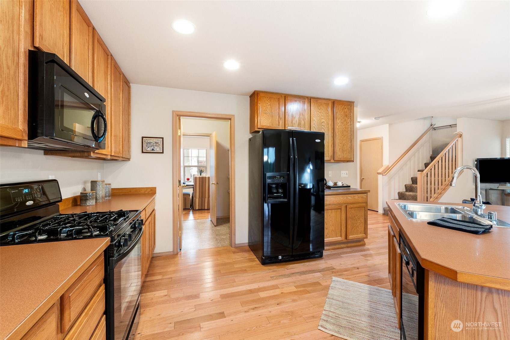 319 Index Avenue Southeast Renton, WA 98056 - Photo 12 of 30 Gallery Image 12