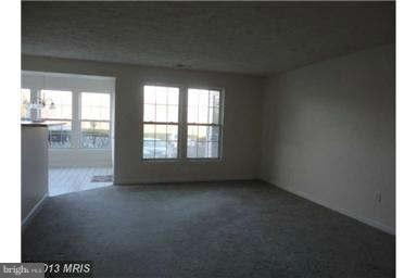 4547 Aspen Mill Road, Unit 4547 Baltimore, MD 21236 - Photo 2 of 7 Living Room