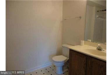 4547 Aspen Mill Road, Unit 4547 Baltimore, MD 21236 - Photo 5 of 7 Bath (Master)