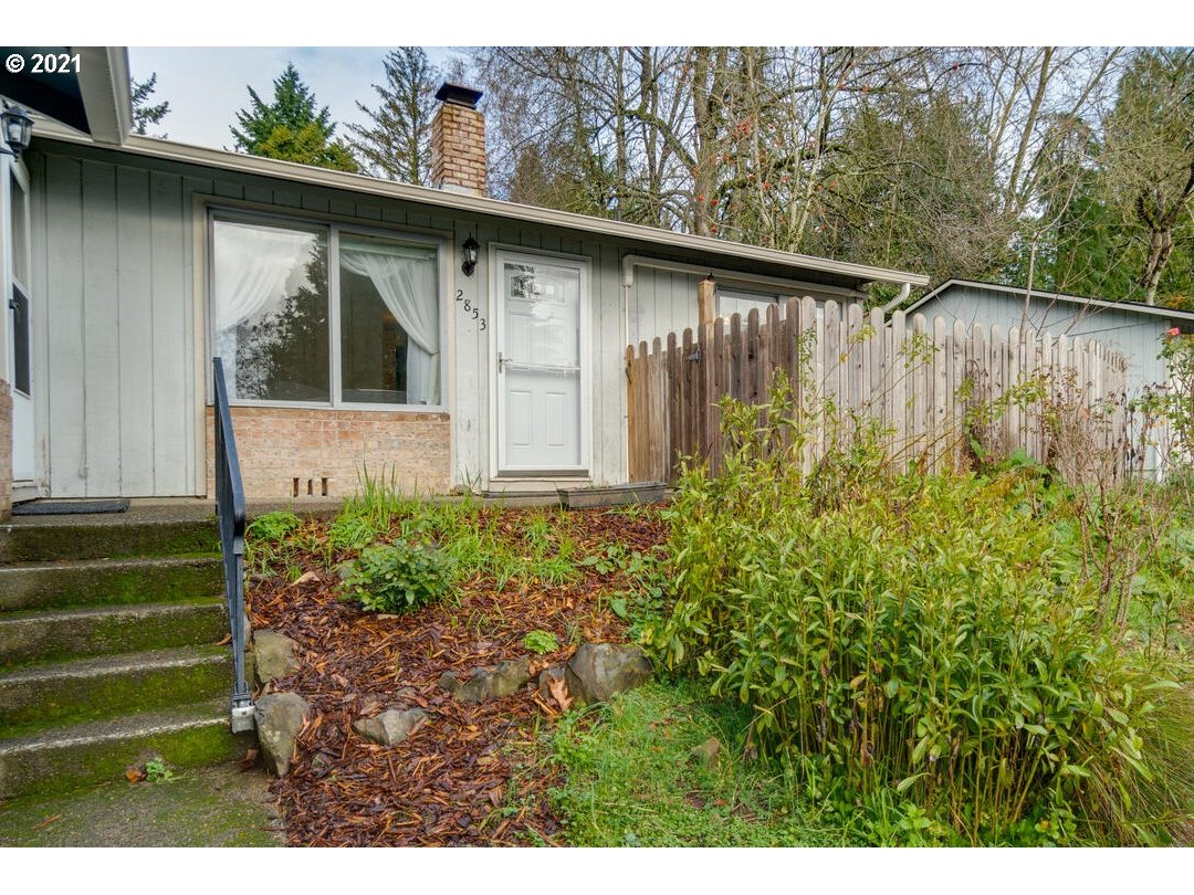 2853 Southwest Spring Garden Street Portland, OR 97219 - Photo 1 of 26 Gallery Image 1