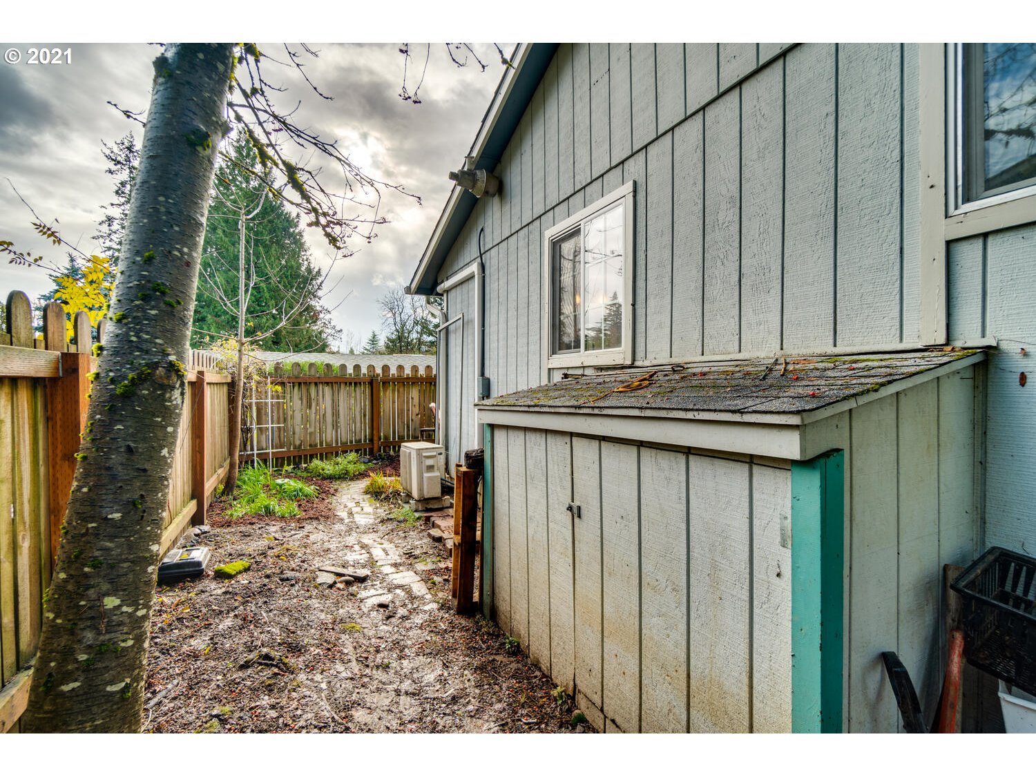 2853 Southwest Spring Garden Street Portland, OR 97219 - Photo 18 of 26 Gallery Image 18