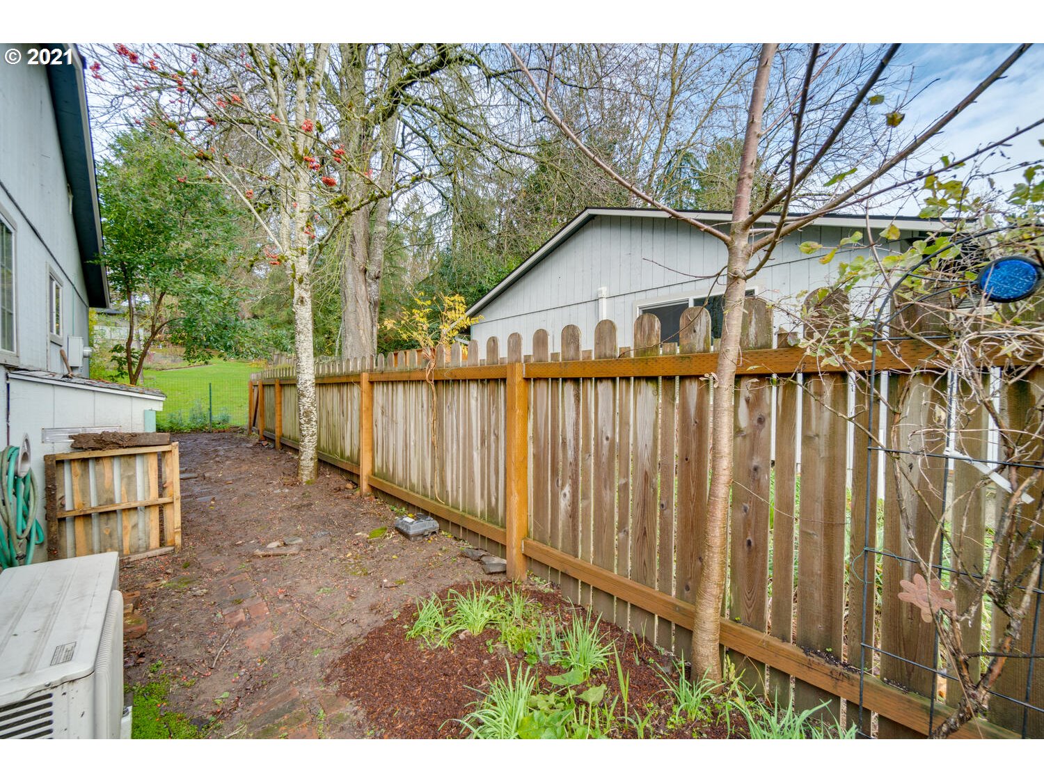 2853 Southwest Spring Garden Street Portland, OR 97219 - Photo 19 of 26 Gallery Image 19