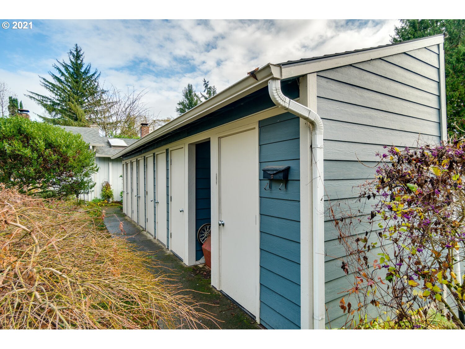 2853 Southwest Spring Garden Street Portland, OR 97219 - Photo 22 of 26 Gallery Image 22