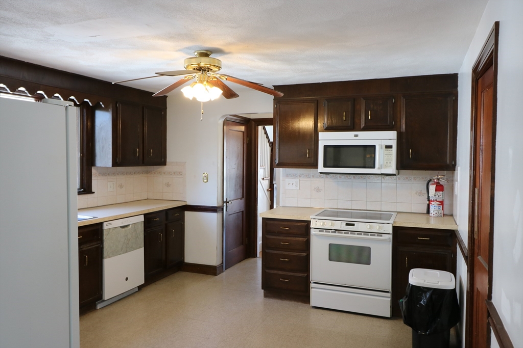 34 Dunster Road Everett, MA 02149 - Photo 11 of 30 Gallery Image 11