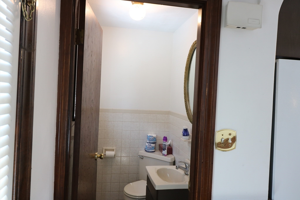 34 Dunster Road Everett, MA 02149 - Photo 12 of 30 Gallery Image 12
