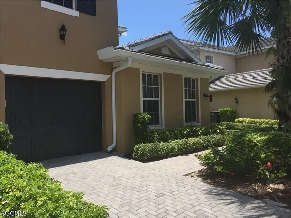 $3,500 | 16550 Goldenrod Lane, Unit 103, Fort Myers, FL 33905