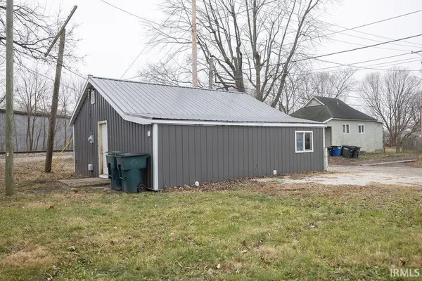 $69,900 | 620 South Gharkey Street, Muncie, IN 47305