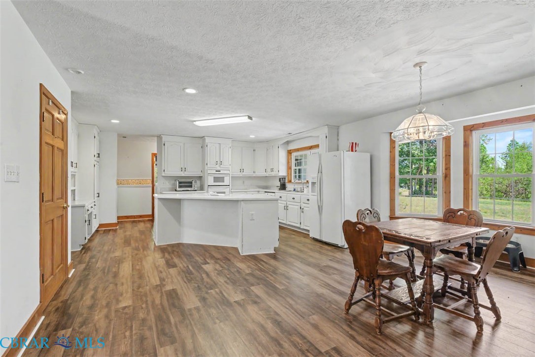 8237 Spring Hill Farm Road East Gloucester, VA 23061 - Photo 12 of 39