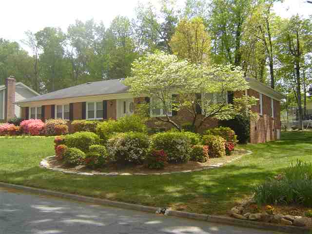 25 South Del Norte Road Greenville, SC 29615 - Photo 2 of 12 Gallery Image 2