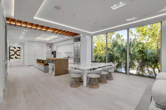 $6,950,000 | 1901 South Ocean Boulevard, Unit 9, Delray Beach, FL 33483