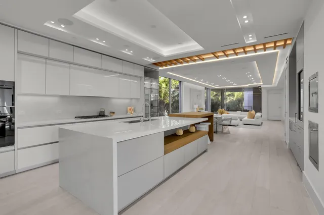 $6,950,000 | 1901 South Ocean Boulevard, Unit 9, Delray Beach, FL 33483