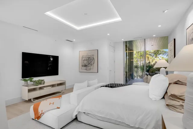 $6,950,000 | 1901 South Ocean Boulevard, Unit 9, Delray Beach, FL 33483