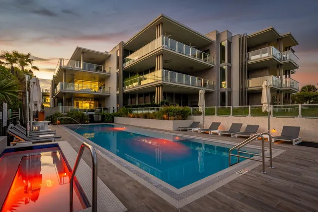 $6,950,000 | 1901 South Ocean Boulevard, Unit 9, Delray Beach, FL 33483