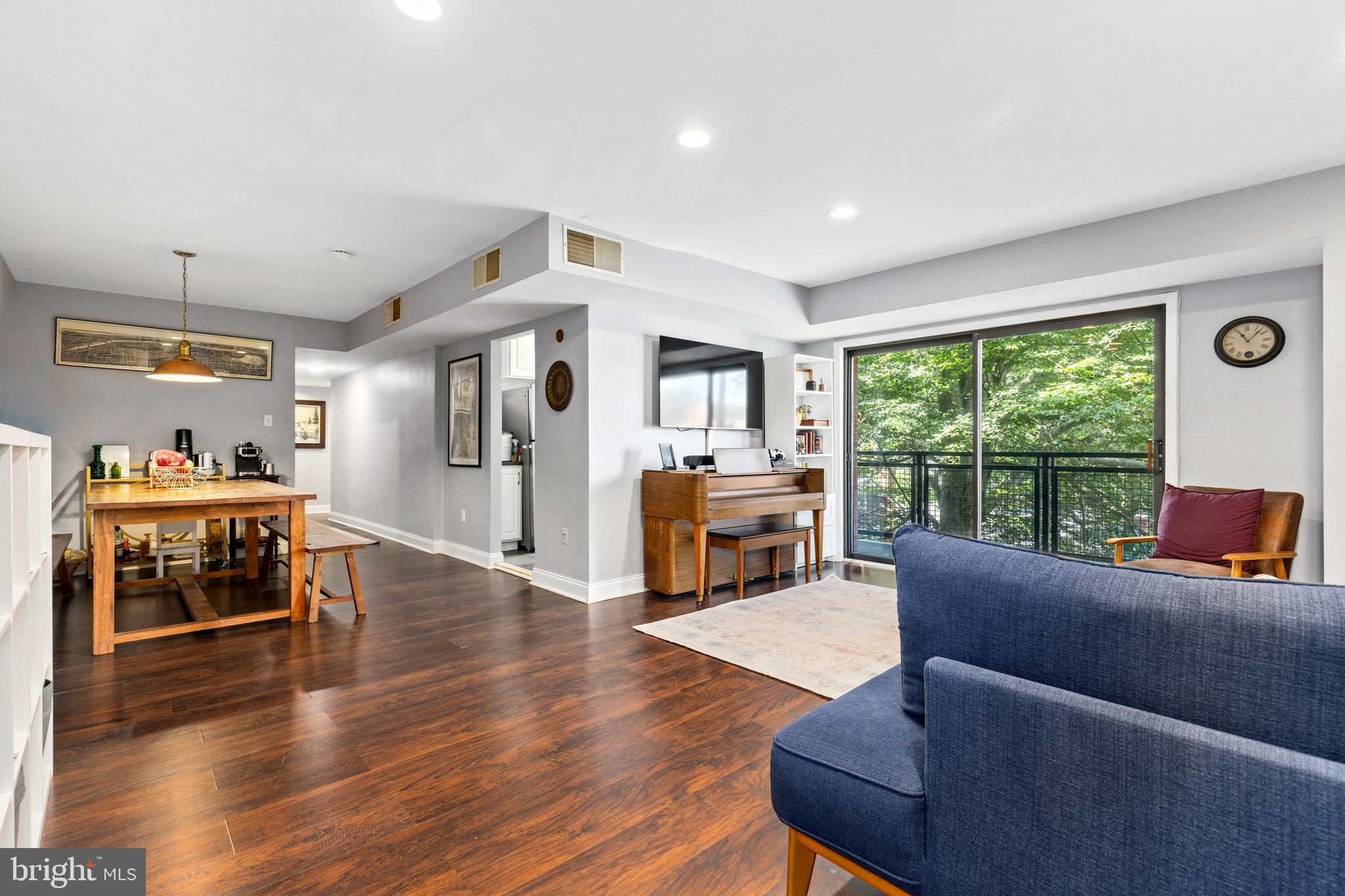 7611 Maple Avenue, Unit 606 Takoma Park, MD 20912 - Photo 2 of 30