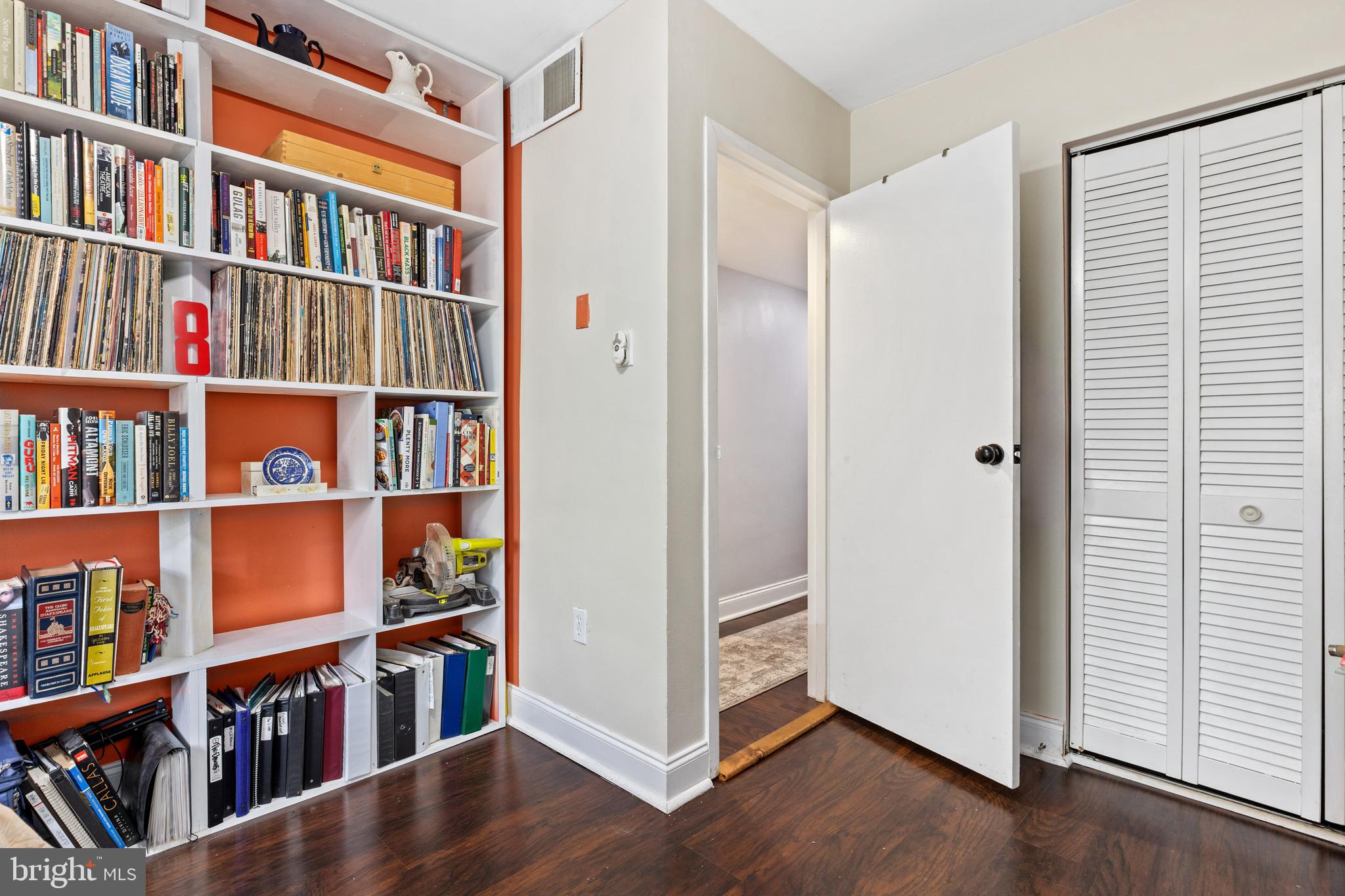 7611 Maple Avenue, Unit 606 Takoma Park, MD 20912 - Photo 25 of 30