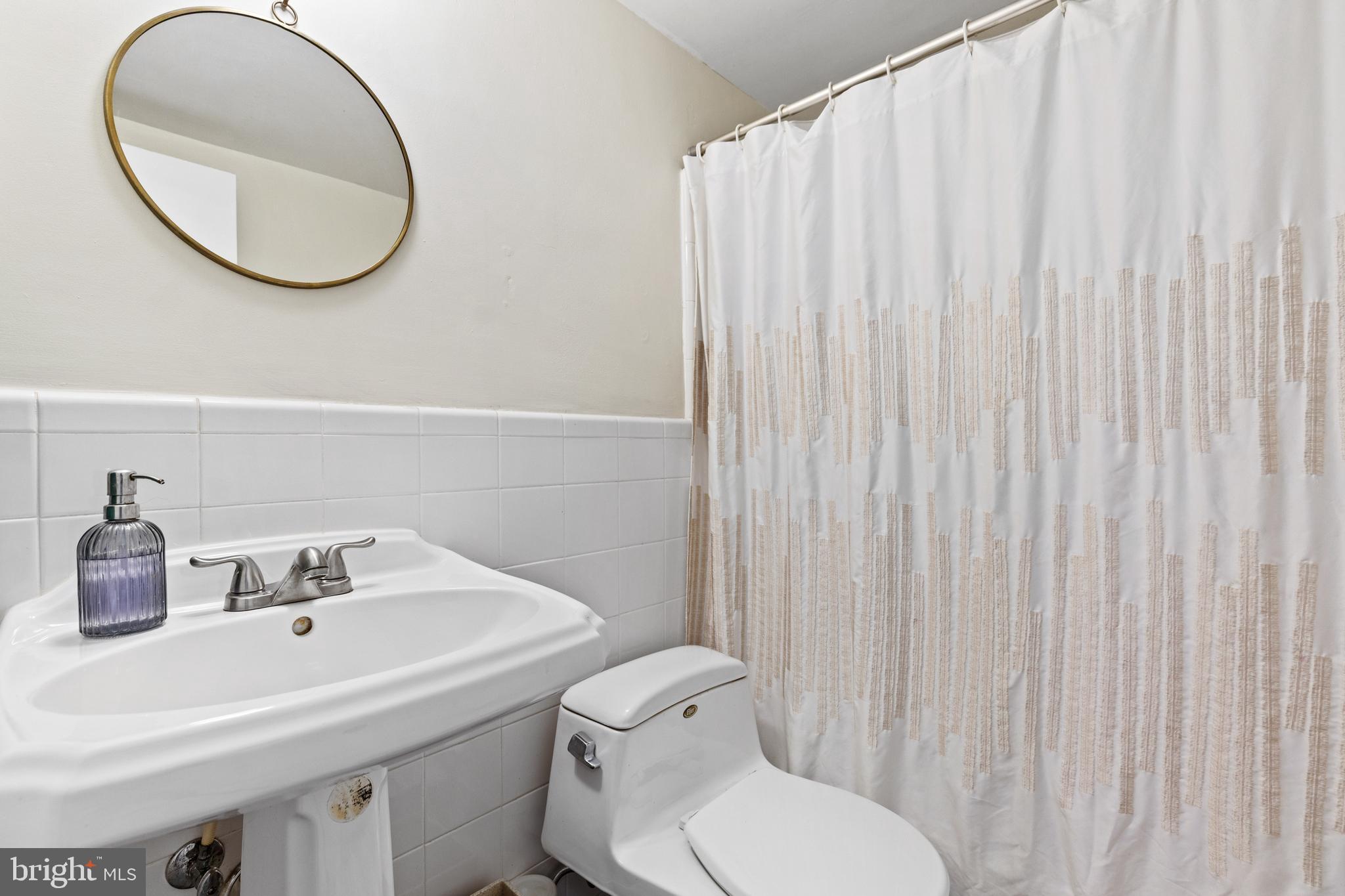 7611 Maple Avenue, Unit 606 Takoma Park, MD 20912 - Photo 28 of 30