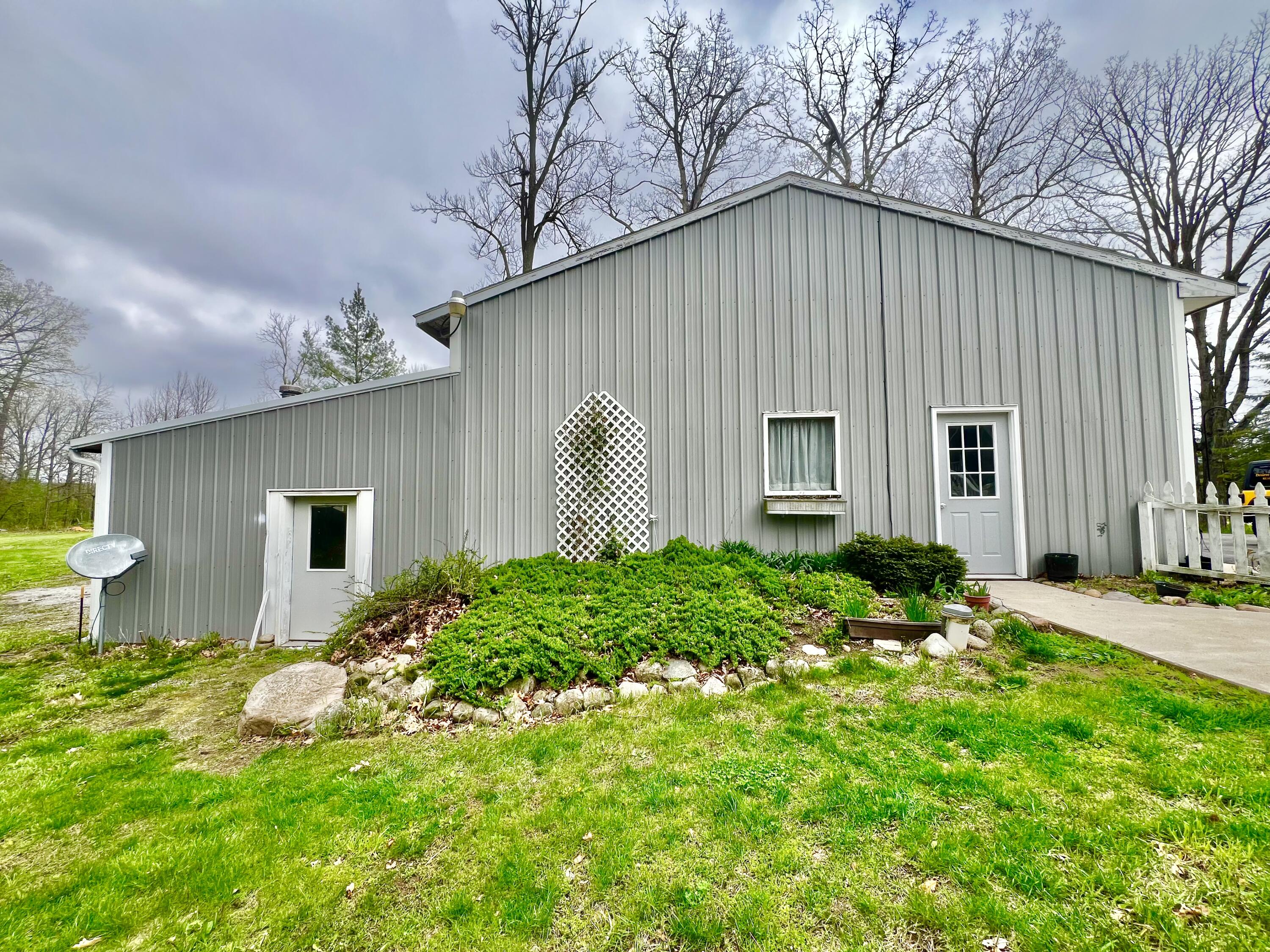8056 Sawdey Road Jerome, MI 49249 - Photo 13 of 88 IMG_3725