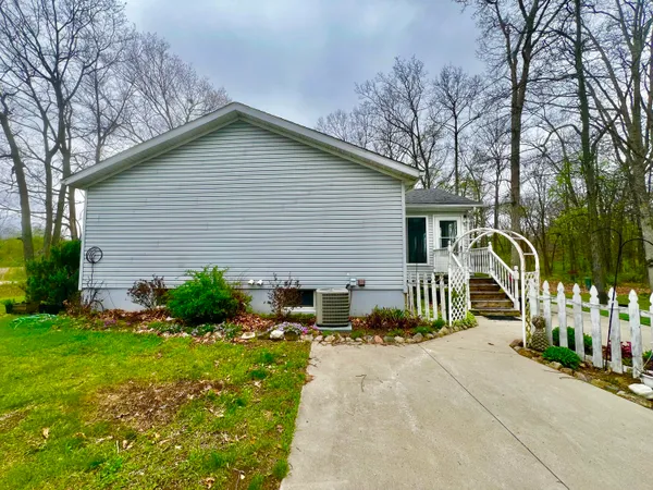 $449,900 | 8056 Sawdey Road, Jerome, MI 49249