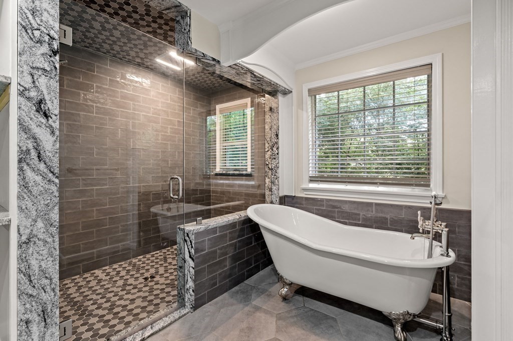 3 Burnham Lane Danvers, MA 01923 - Photo 20 of 41 a bathroom with a bathtub and window
