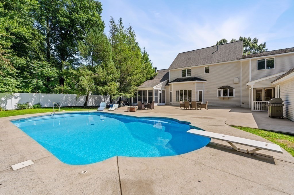 3 Burnham Lane Danvers, MA 01923 - Photo 24 of 41