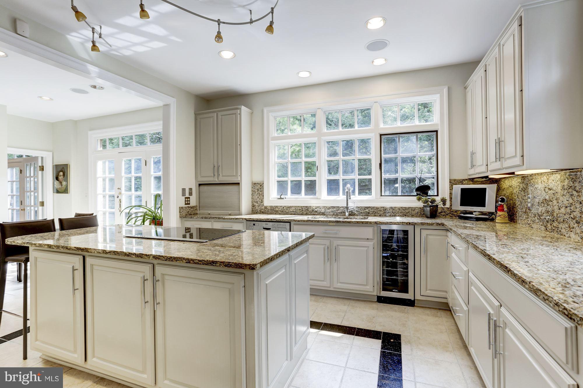 3121 Arizona Avenue Northwest Washington, DC 20016 - Photo 14 of 36