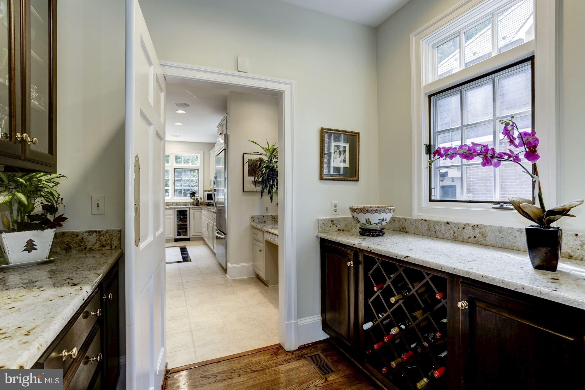 3121 Arizona Avenue Northwest Washington, DC 20016 - Photo 19 of 36