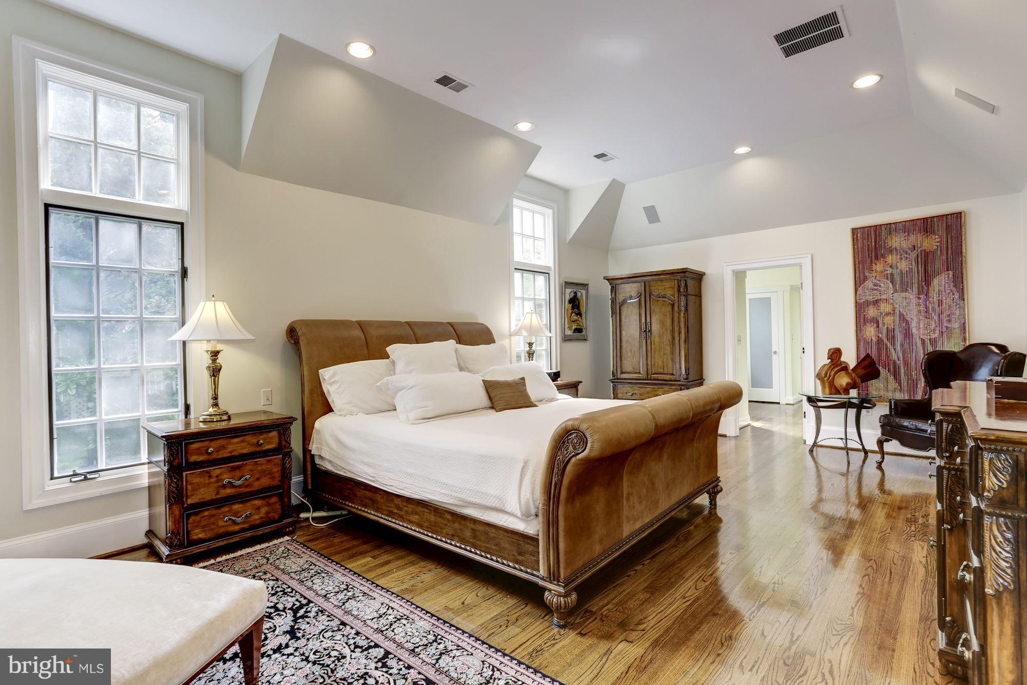 3121 Arizona Avenue Northwest Washington, DC 20016 - Photo 21 of 36