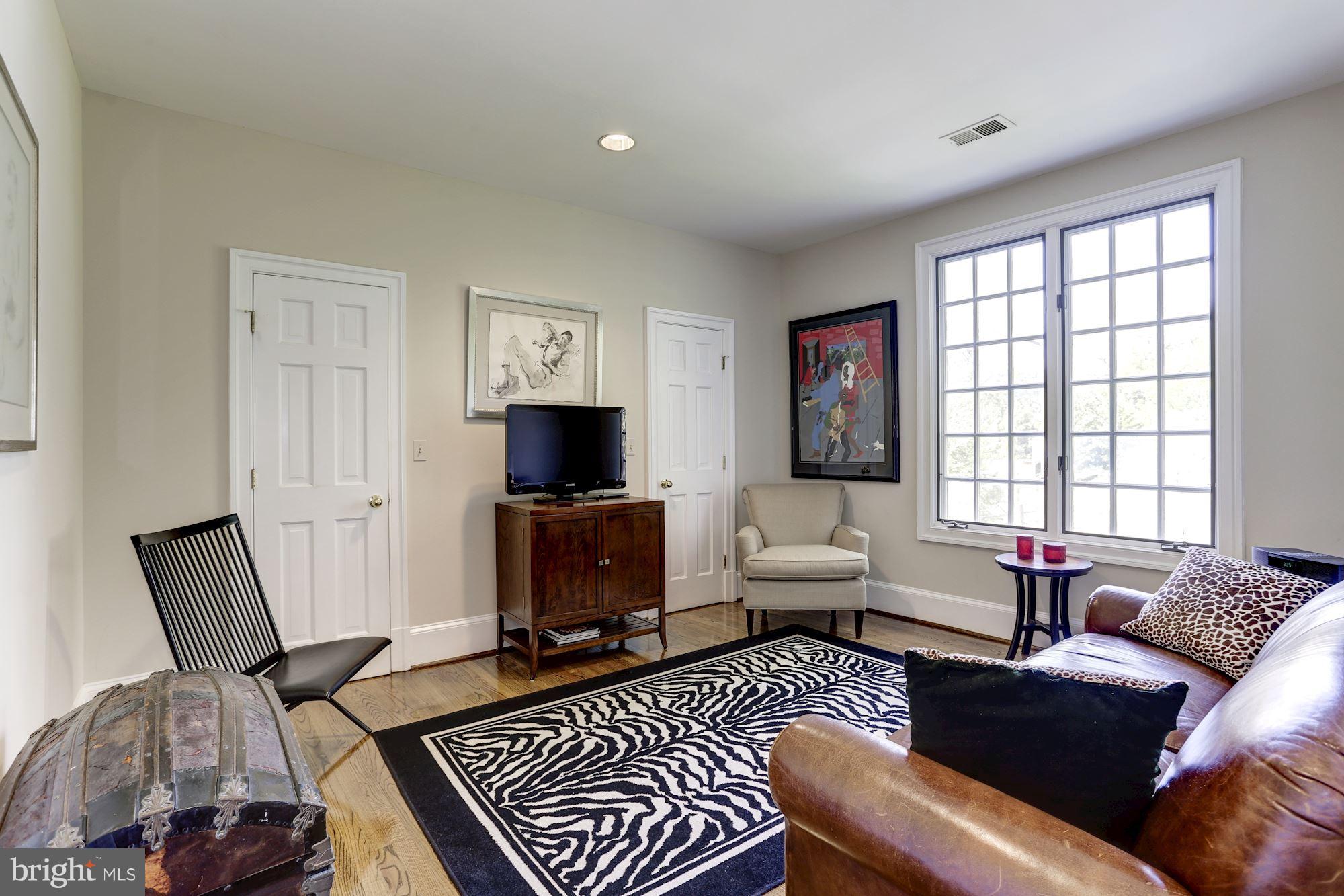 3121 Arizona Avenue Northwest Washington, DC 20016 - Photo 28 of 36