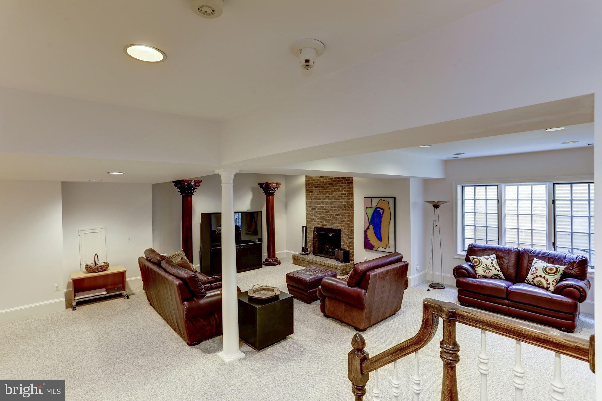 3121 Arizona Avenue Northwest Washington, DC 20016 - Photo 30 of 36