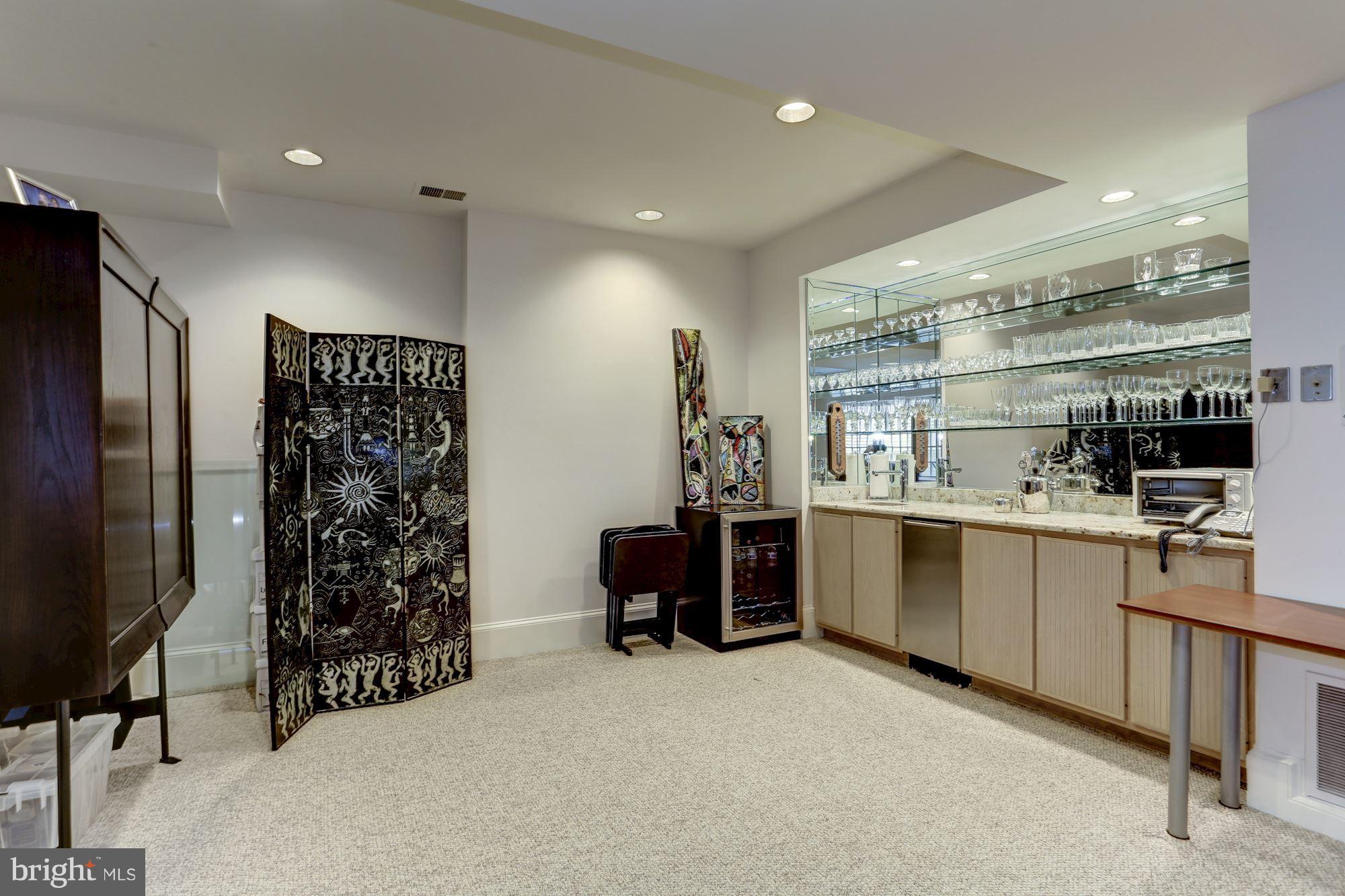 3121 Arizona Avenue Northwest Washington, DC 20016 - Photo 31 of 36