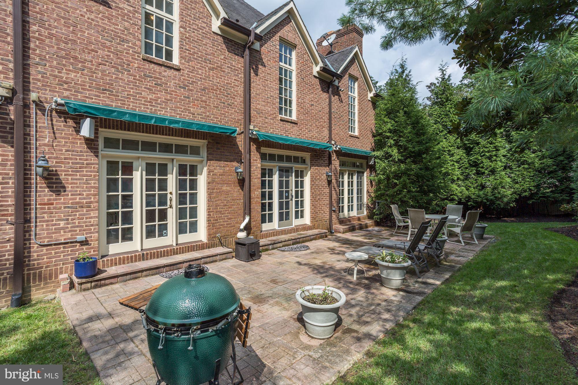 3121 Arizona Avenue Northwest Washington, DC 20016 - Photo 34 of 36