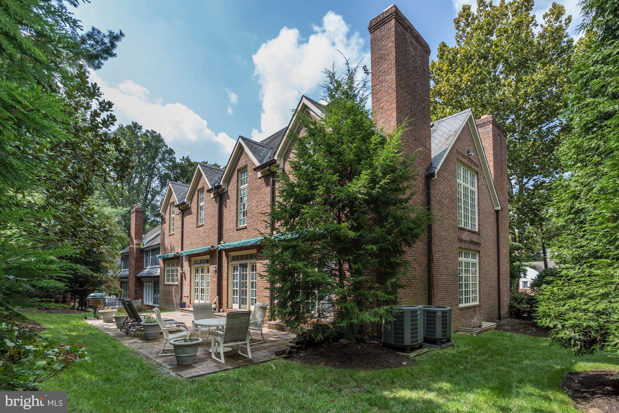 3121 Arizona Avenue Northwest Washington, DC 20016 - Photo 35 of 36