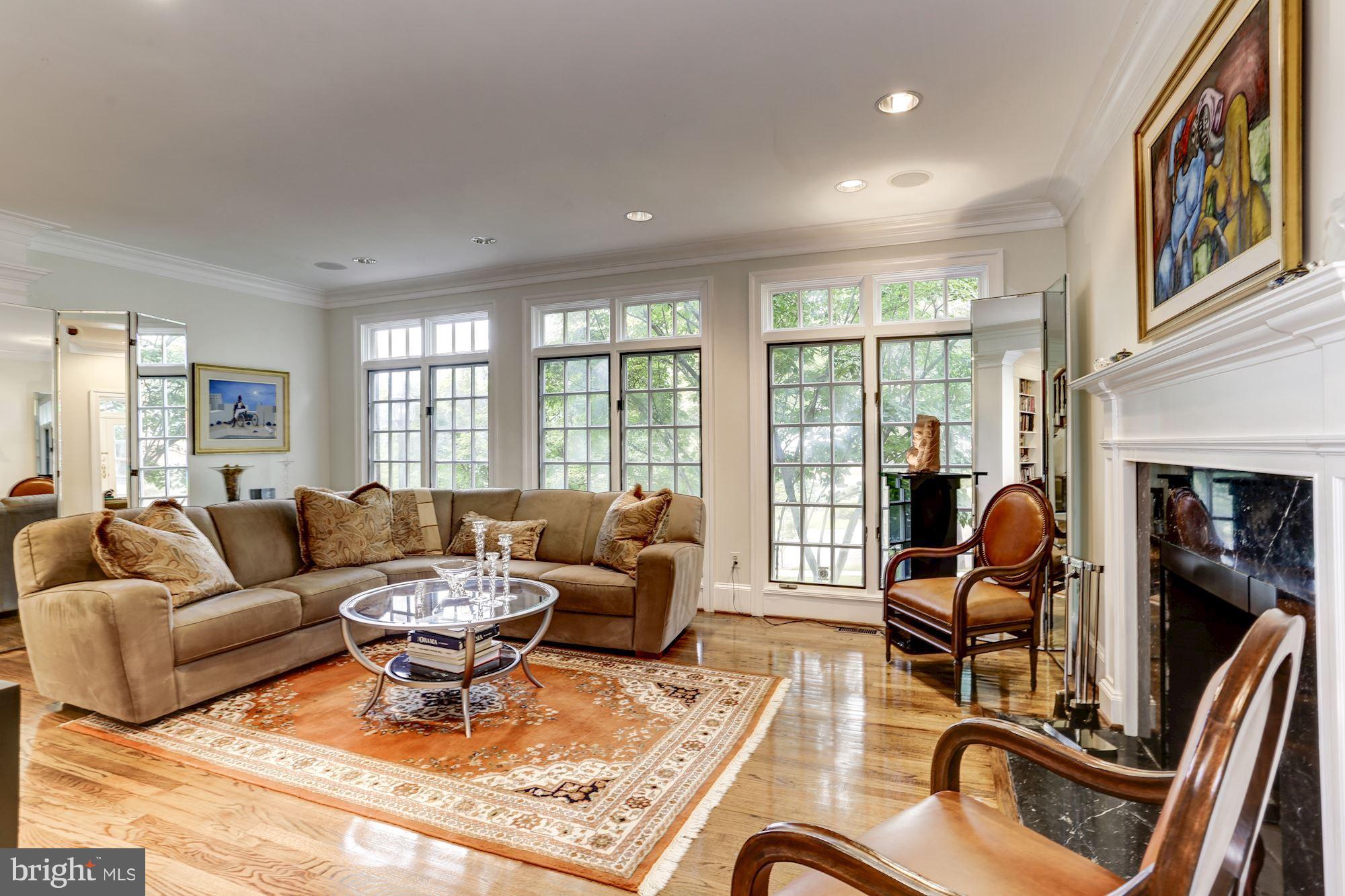 3121 Arizona Avenue Northwest Washington, DC 20016 - Photo 8 of 36