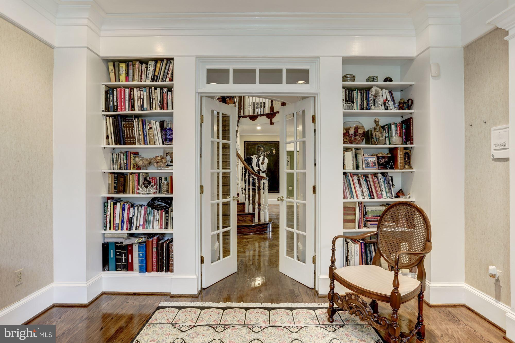 3121 Arizona Avenue Northwest Washington, DC 20016 - Photo 10 of 36