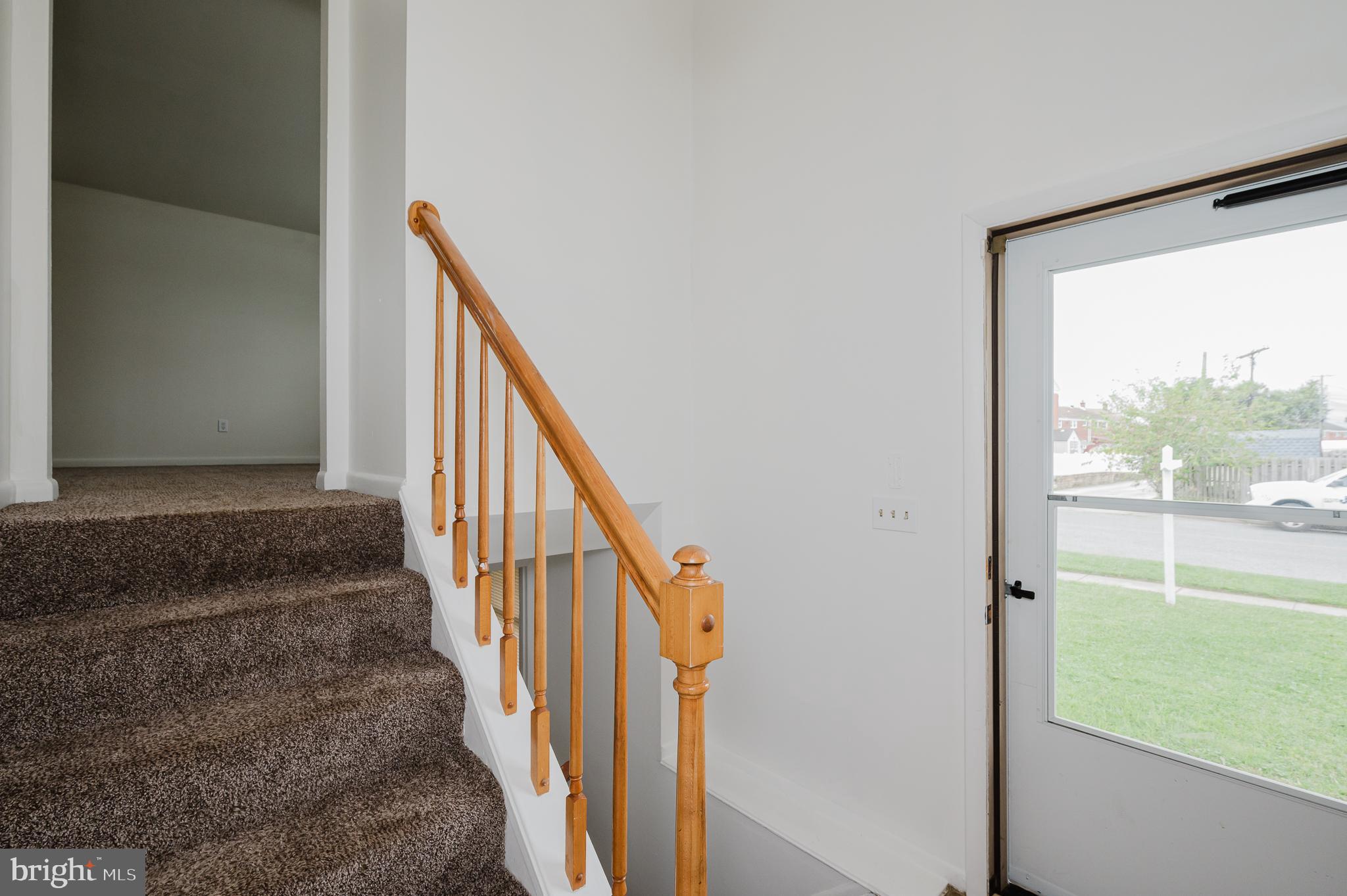 8007 Wallace Road Dundalk, MD 21222 - Photo 6 of 32