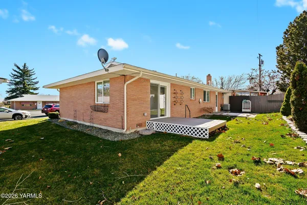 $219,500 | 404 North 39th Avenue, Yakima, WA 98902