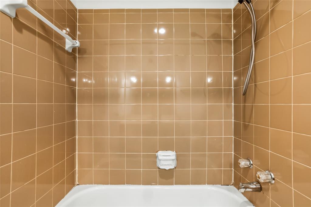 5717 Myers Road Arlington, TX 76017 - Photo 15 of 29