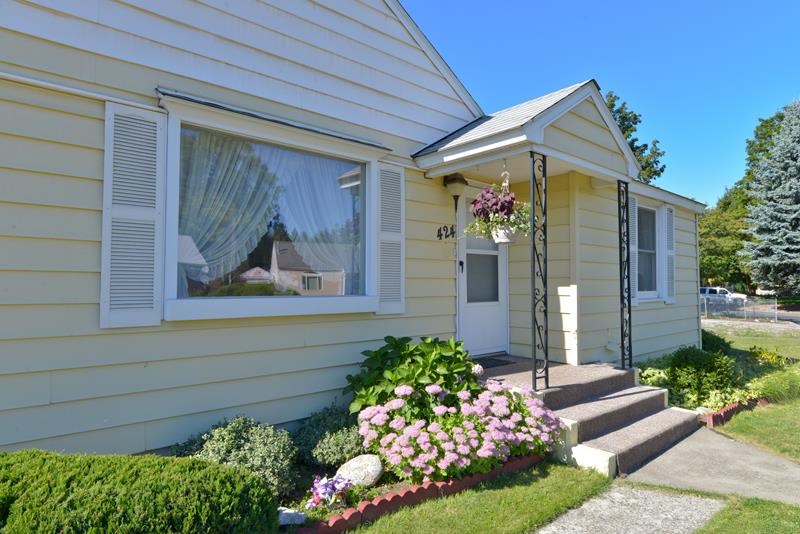 424 East Elm Road Spokane, WA 99218 - Photo 2 of 19 Gallery Image 2