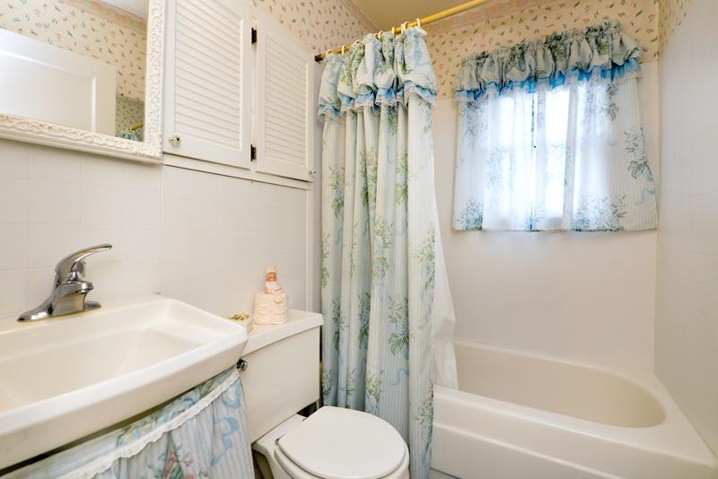 424 East Elm Road Spokane, WA 99218 - Photo 10 of 19 Gallery Image 10