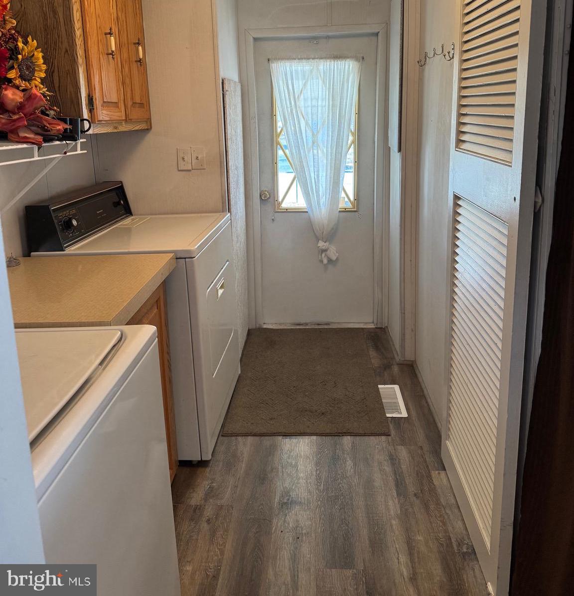 100 Roundup Road Baltimore, MD 21220 - Photo 17 of 29 Side Entrance / Laundry Room