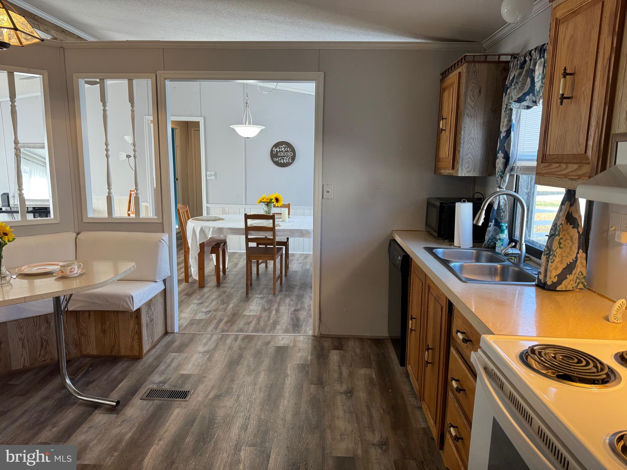 100 Roundup Road Baltimore, MD 21220 - Photo 3 of 29 Kitchen