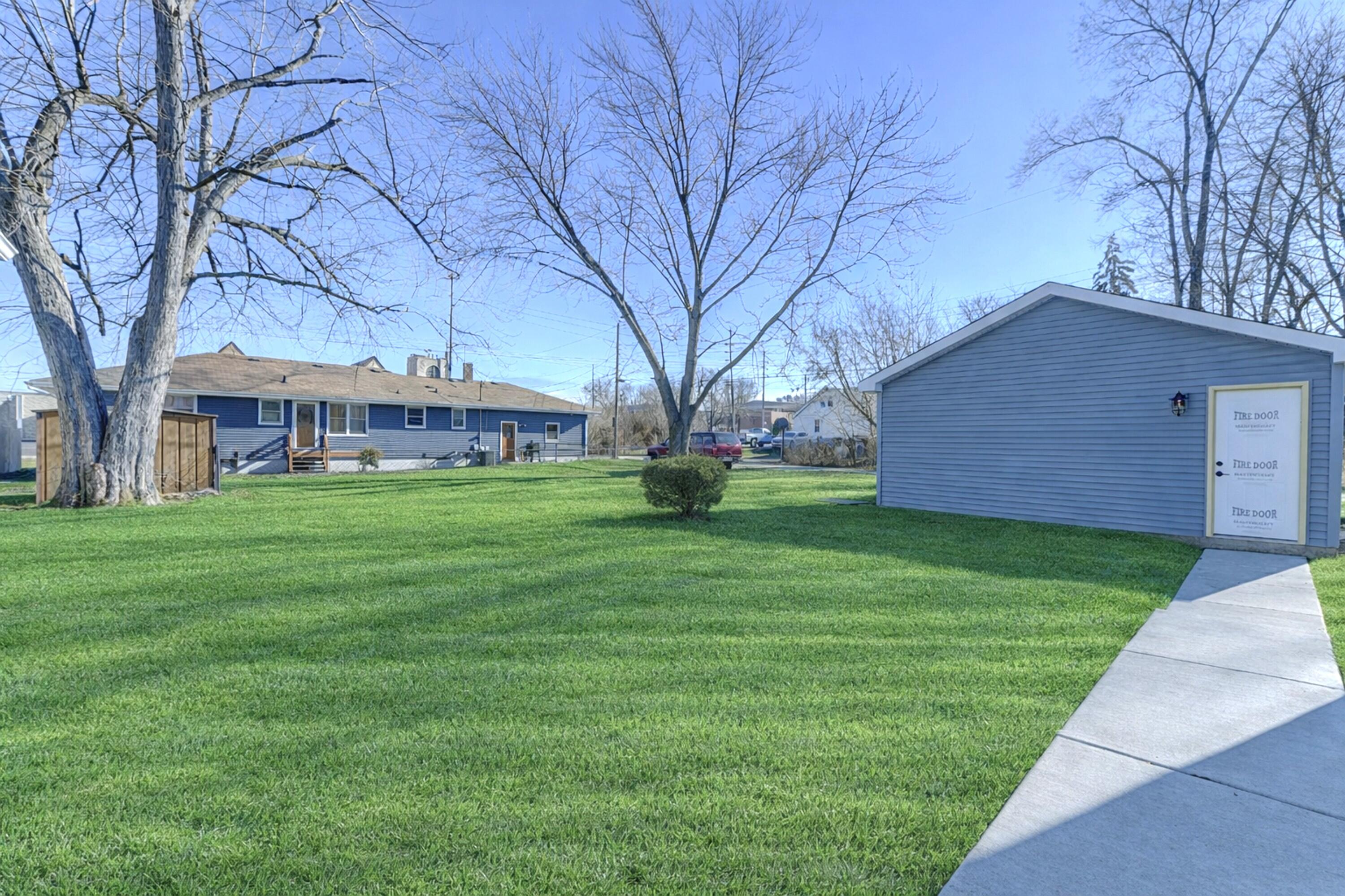 737 Center Street Crown Point, IN 46307 - Photo 19 of 19 3000x2000